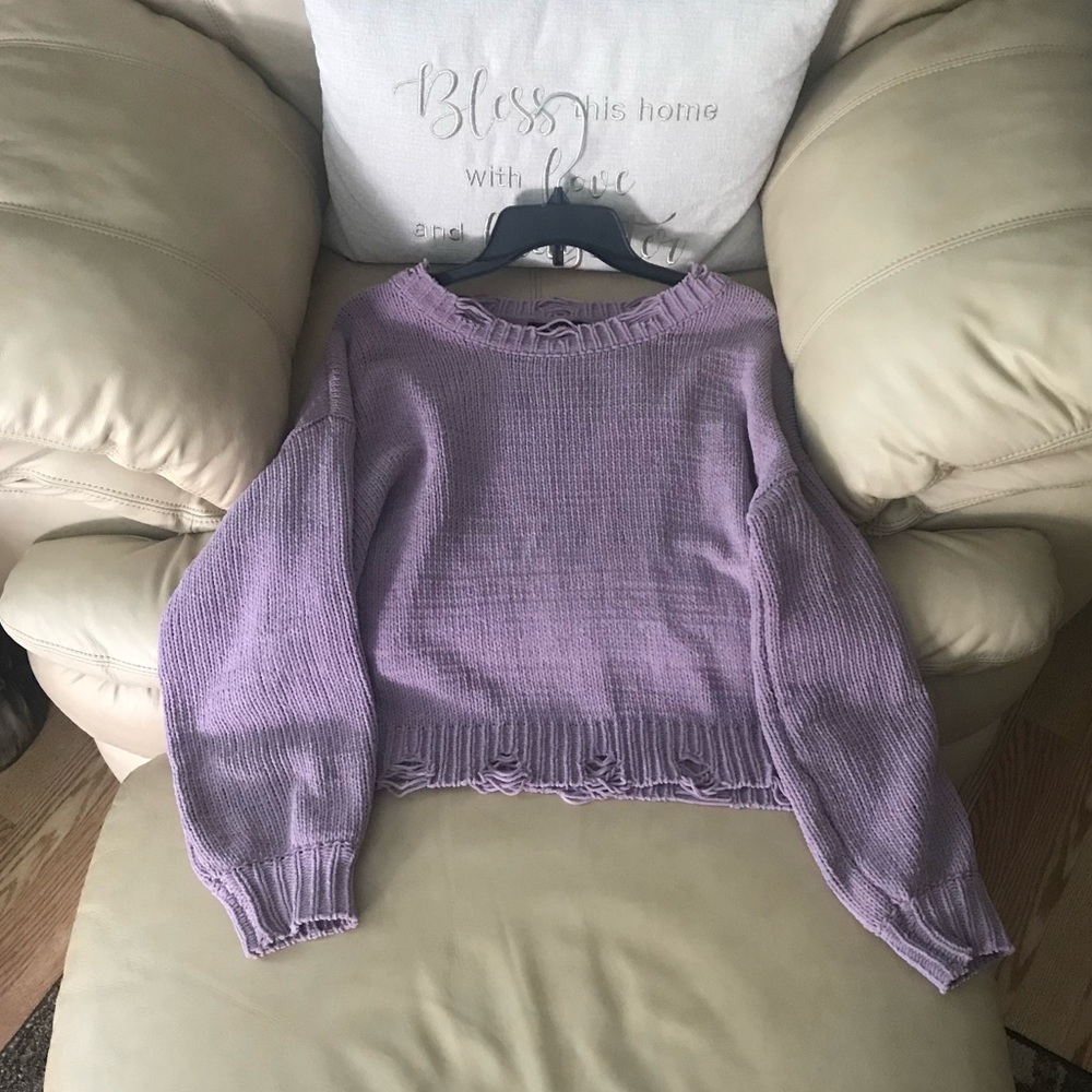 Distressed Sweater - Picture 3 of 6